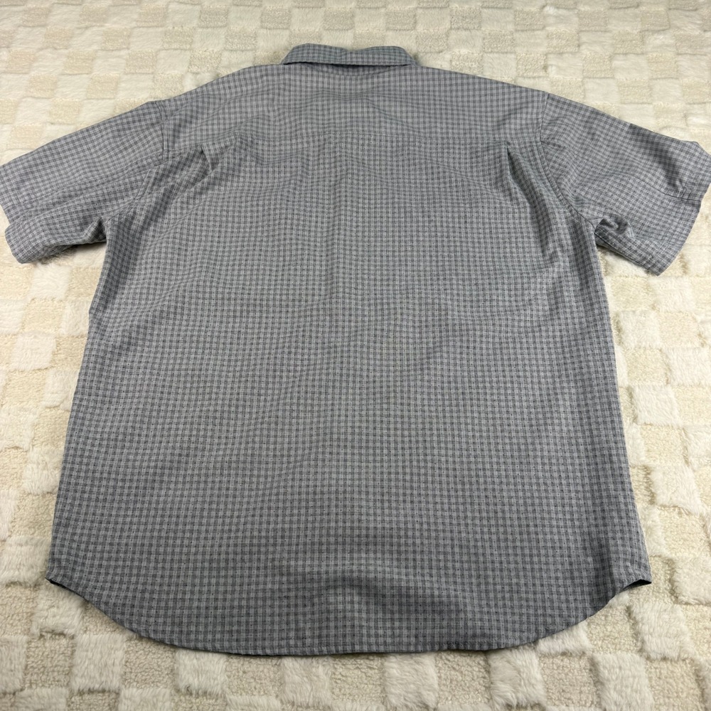 Huk Mens Grey Plaid Short Sleeve Button Down Fishing Shirt Size Medium Mesh Back - Picture 11 of 12